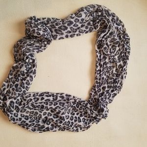 Infinity scarf